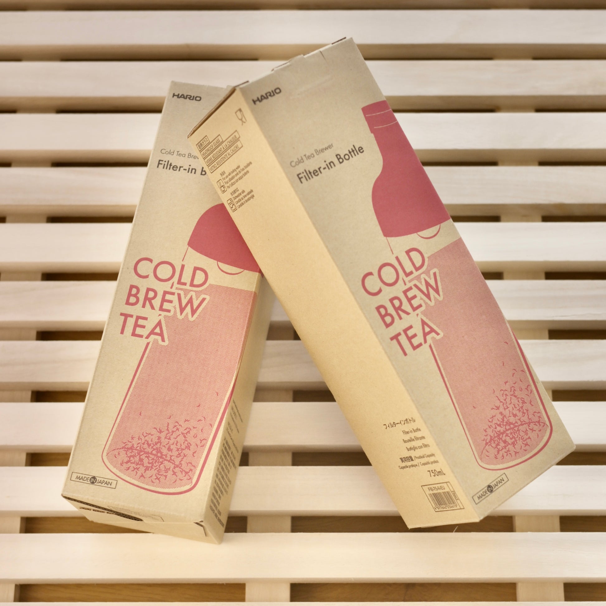 Hario cold brew tea bottle with loose leaf tea steep in glass — THISISnotCOFFEE